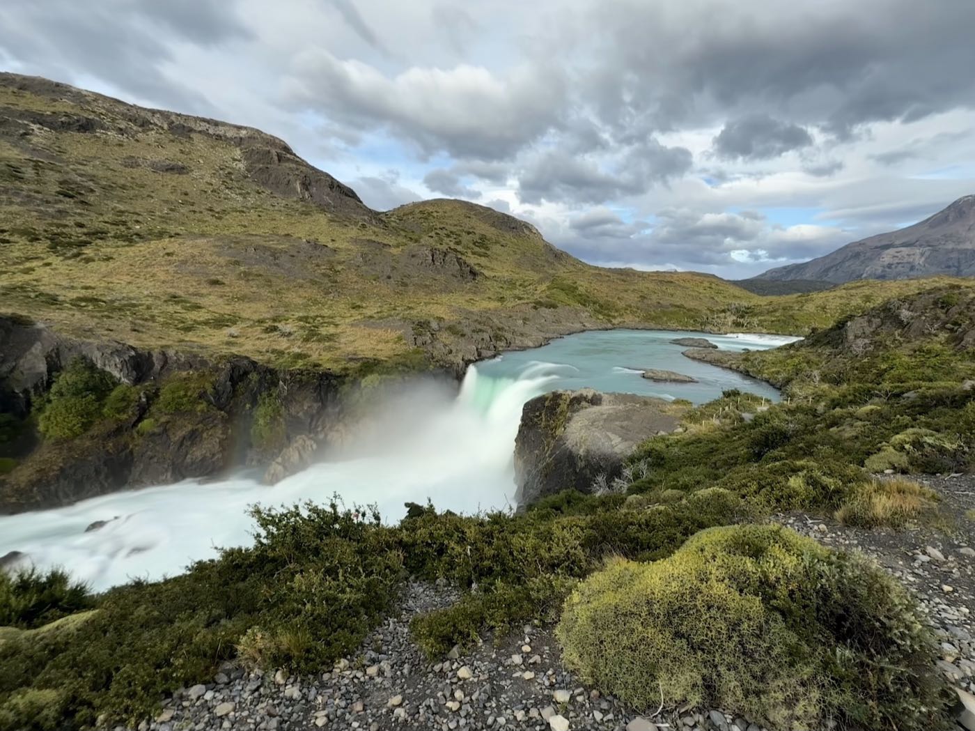 The Salto Grande waterfall with the Cuernos del Paine behind